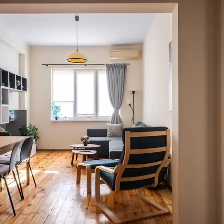 Stylish & Spacious 2bd Flat In The Heart Of By Flat Mаnager Apartment *