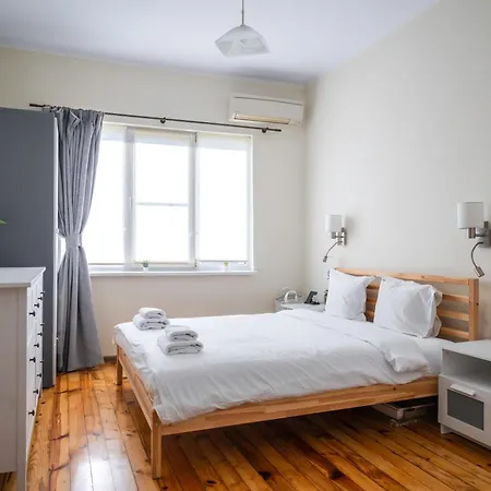Stylish & Spacious 2bd Flat In The Heart Of By Flat Mаnager